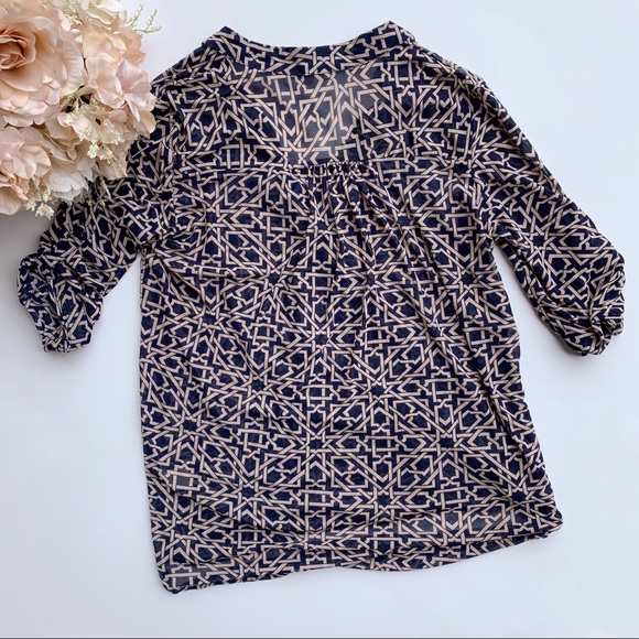 Anthropologie—Bailey & Chloe—Blue & Cream Blouse - Picture 4 of 8